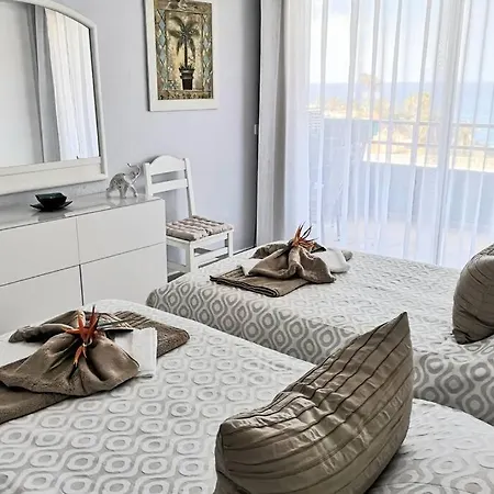 Apartamento Cozy Apartment With Ocean Views *