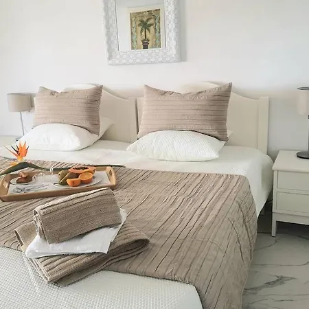 Cozy Apartment With Ocean Views Apartamento